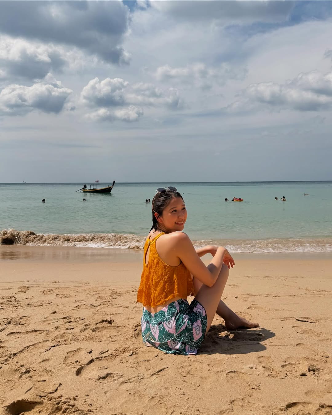 玉井詩織　セクシー えっっっっやばい」ももクロ玉井詩織プールでぷかぷかオフショットに衝撃の声「脚ほそっ！脚ながっ！」「ほんま憧れるスタイル」：「おっ！」でつながる地元密着のスポーツ応援メディア  西スポWEB OTTO!