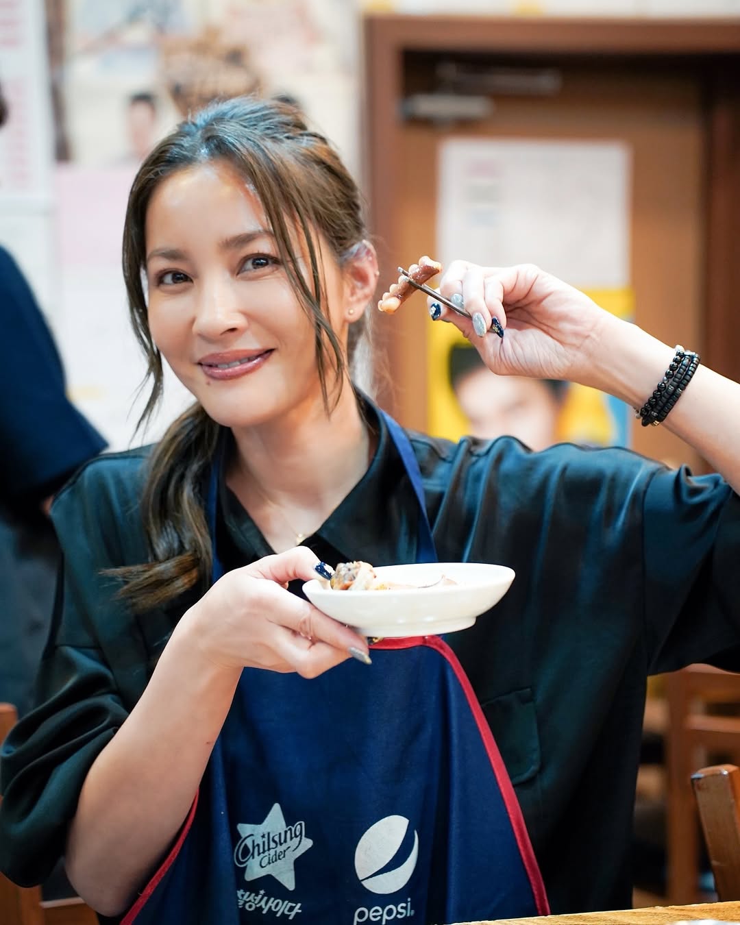  美食屋撮り娘megumi エロ ずっと変わらないー」66歳と48歳と33歳…三世代美女3人組〝韓国グルメ満喫ショット〟に反響「皆さんオキレイ」「美しい笑顔が素敵」（西スポWEB  OTTO!）｜ｄメニューニュース（NTTドコモ）