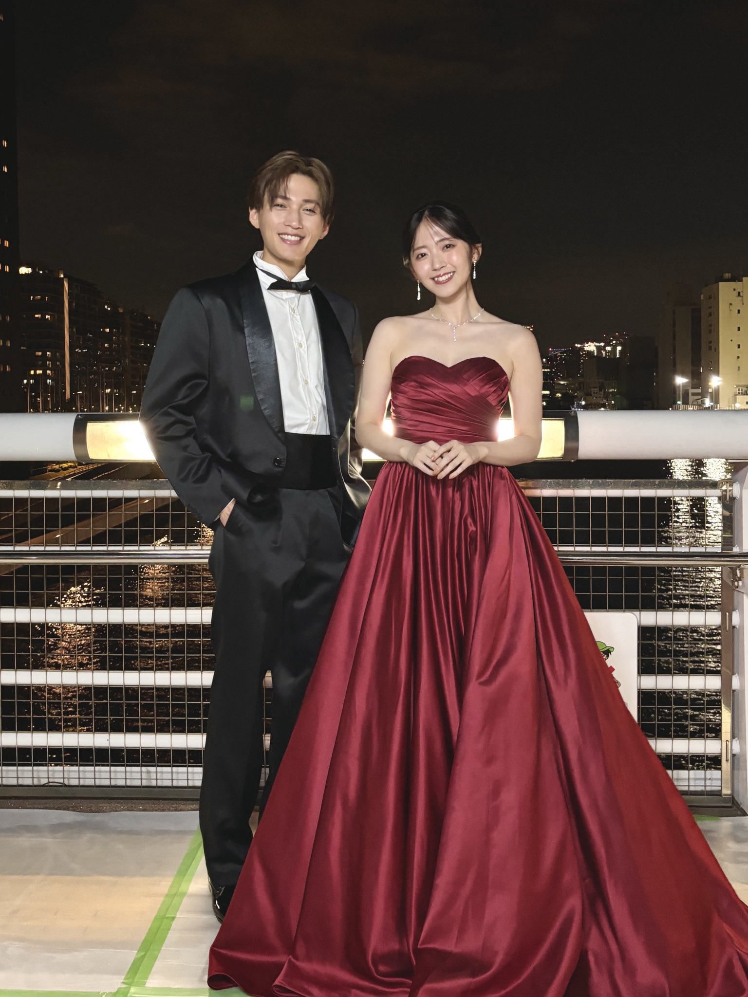 妖艶ドレス〟ショットで話題の鈴木愛理（インスタグラムair｜「結婚式