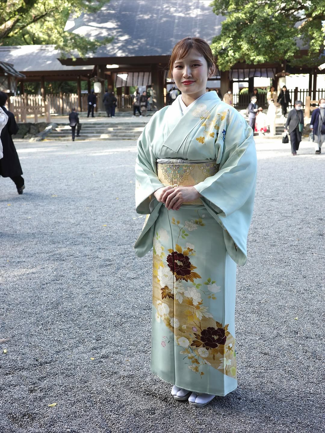 産後4カ月…レスリング土性沙羅さん〝雰囲気がらり〟お宮参り着物