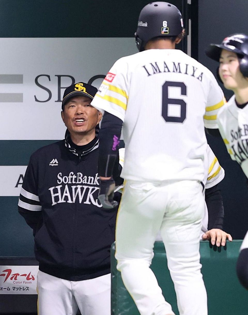 即日発送⭐️最終お値下げ⭐️ソフトバンク　ユニフォーム　6今宮健太　2XL プレイヤーズフォトTシャツ 今宮健太 2025新商品