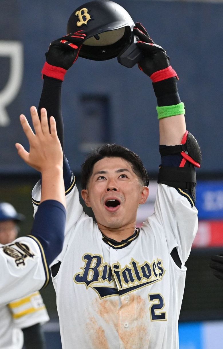 ベストナイン捕手、球団に「湿気対策を」 オリックス・若月健矢