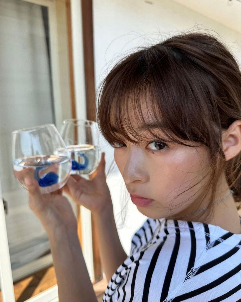 衝撃ドレス姿が話題の森七菜(森七菜スタッフ公式インスタグラム｜「大