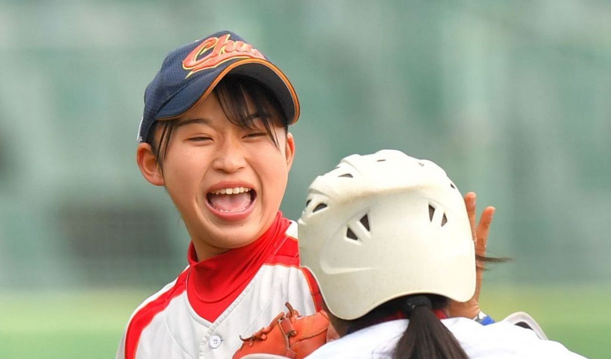 野球は辞めちゃったの？」5年前〝イチロー斬り〟女子高生〝激変