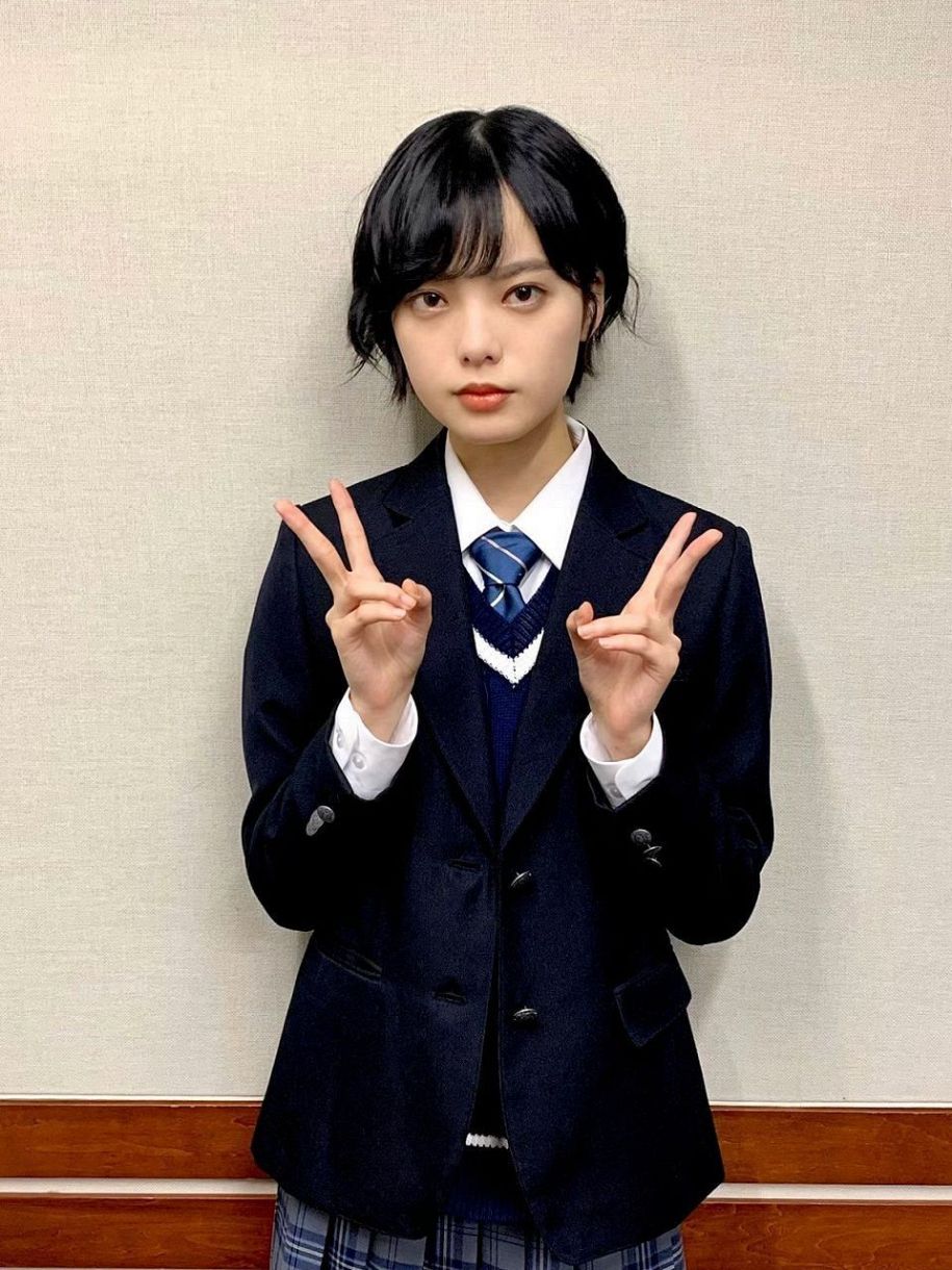 何事!?」脱退から6年…平手友梨奈〝変貌ぶり〟に騒然「タトゥー入れたの