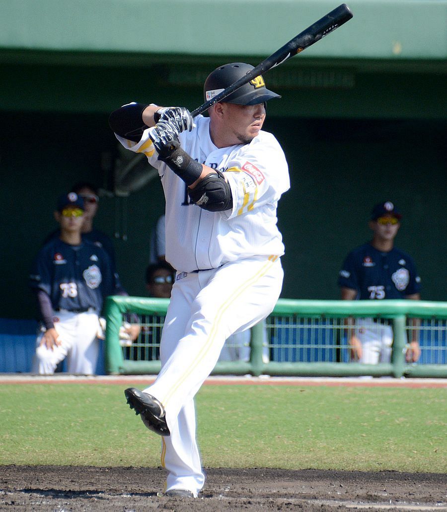 ソフトバンクホークス山川穂高バット 理想曲線を描き始めたソフトバンク4番山川穂高のバット 2年ぶり