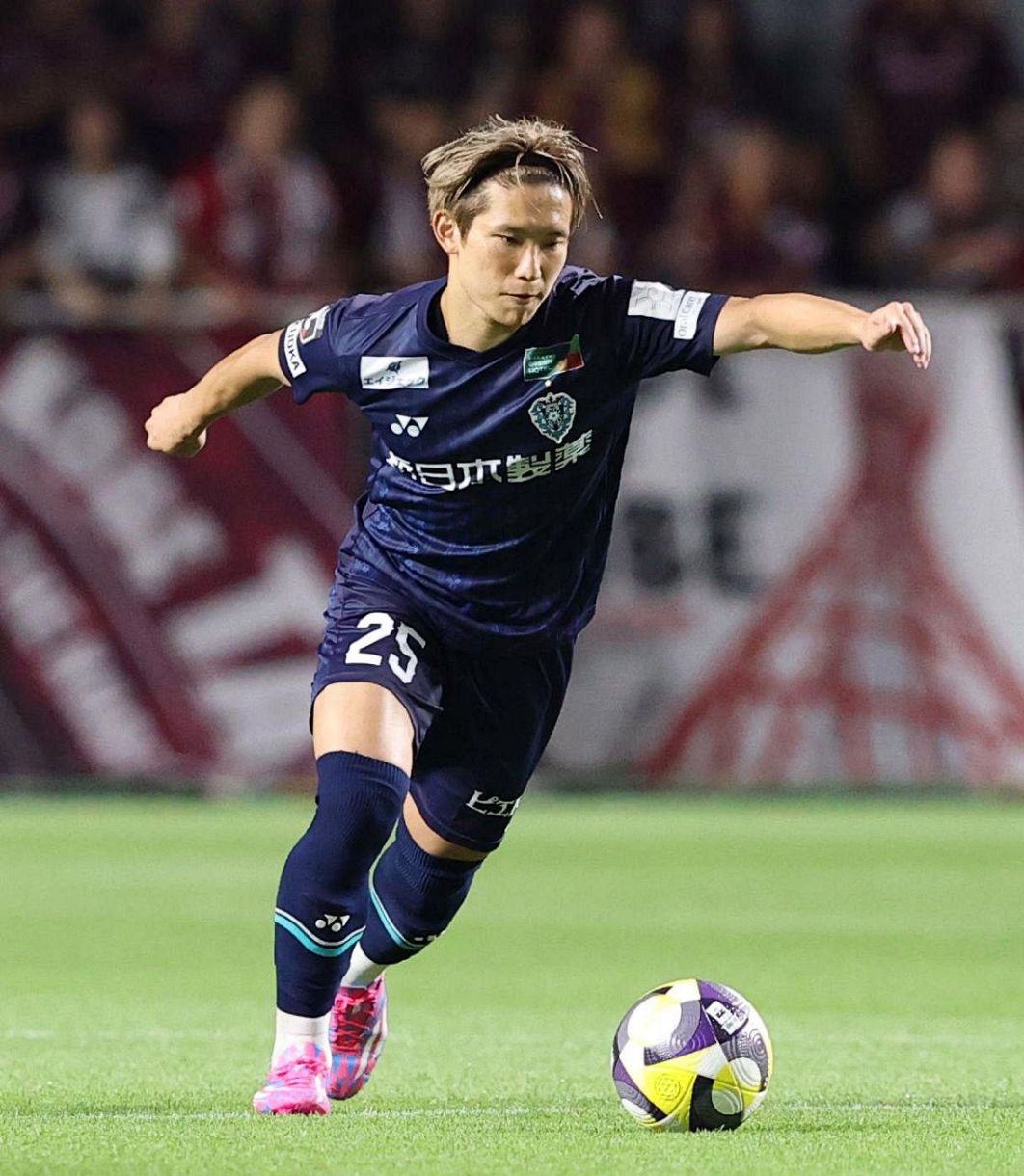 北島祐二選手着用ユニホーム♪アビスパ福岡長袖ユニホーム♪美品♪グッズ付き♪ 北島祐二選手着用ユニホーム♪アビスパ福岡長袖ユニホーム♪美品