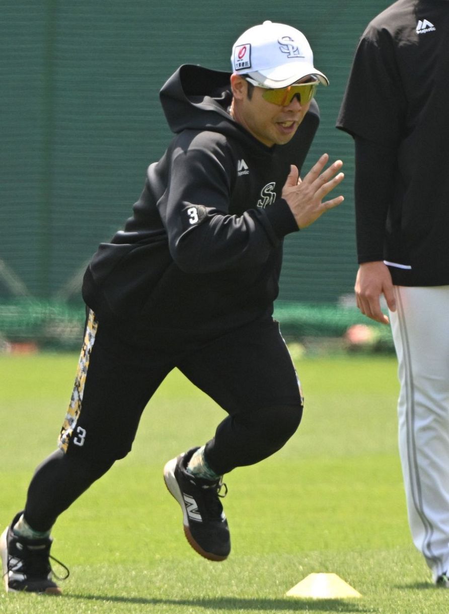 ソフトバンク近藤健介が「慶弔休暇特例」で出場選手登録抹消 代わって