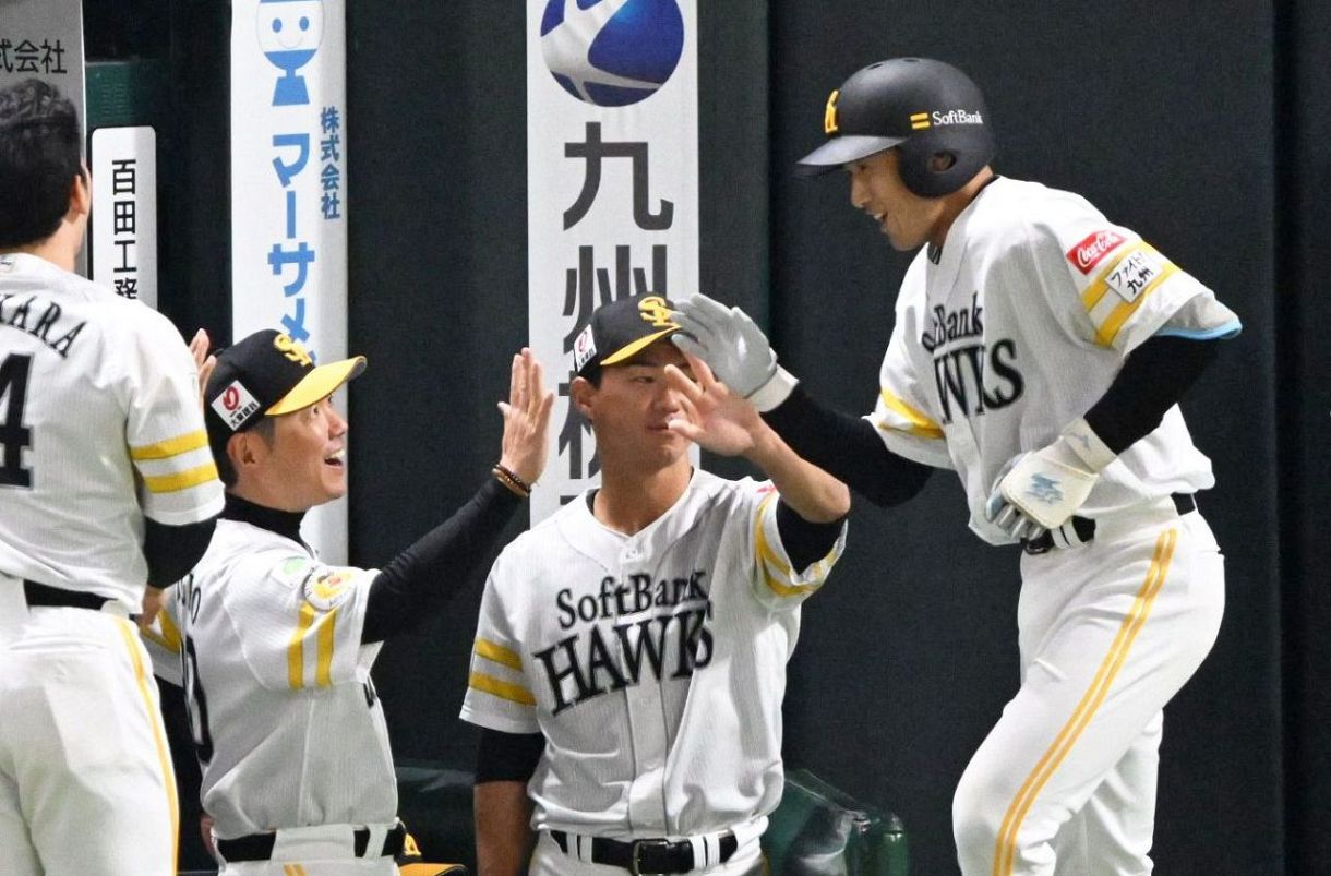 こうしてほしいというバッティング」ソフトバンク小久保監督 移籍後初 
