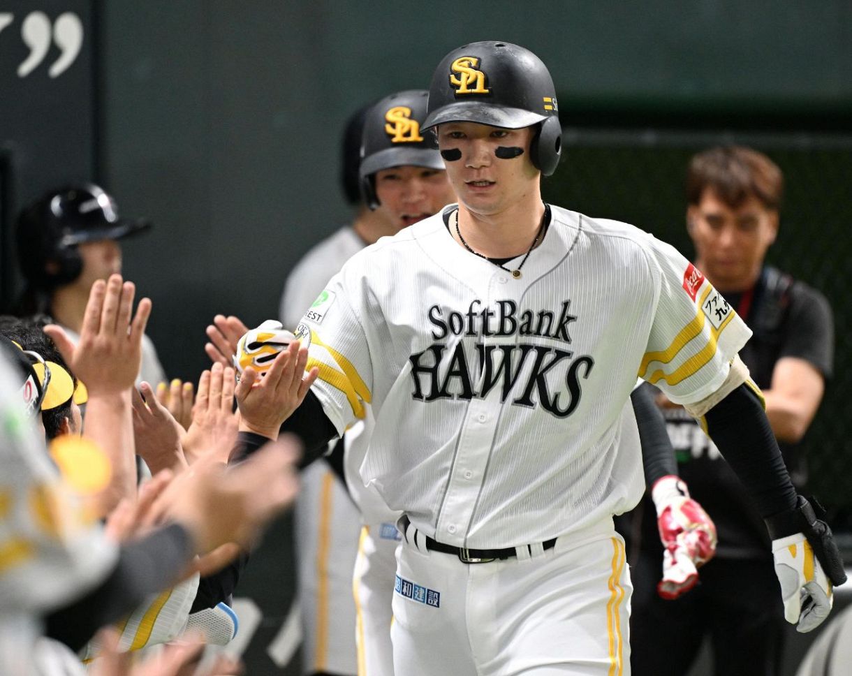 正木智也選手　セット このチャンスは絶対に生かそう」ソフトバンク正木智也が19号2ラン 連敗