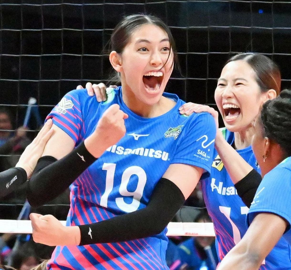 【美品】SAGA久光スプリングス 井上未唯奈 ユニフォーム 女子バレーボール SAGA久光スプリングスから5選手…20歳の新星・井上未唯奈は初