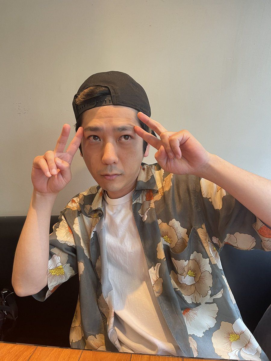 嵐・二宮和也〝エモエモのエモ〟な再会！人気歌手との並びに「流星の絆