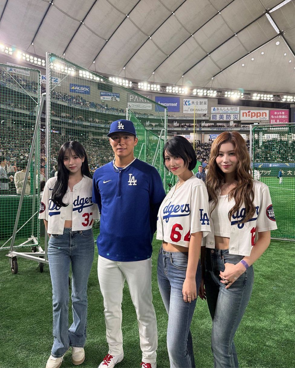 ドジャース山本由伸〝美くびれユニフォーム姿〟の世界的アイドル