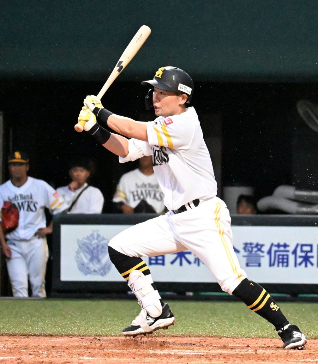 ソフトバンク中村晃 降格後初の2軍戦で1安打 「野球が好きなんやな
