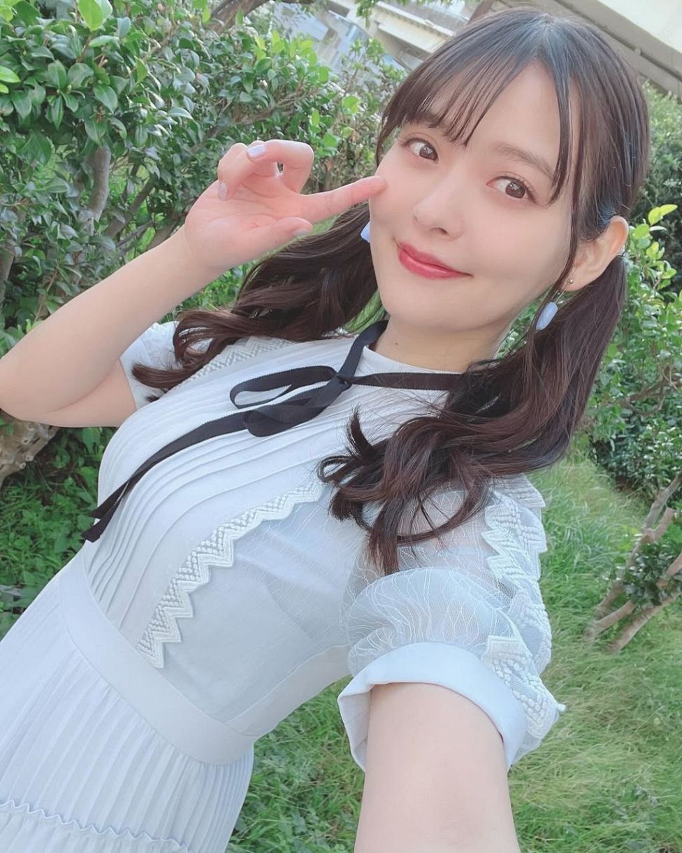 【画像】声優 上坂すみれさん、両脇からキスされるwwwww