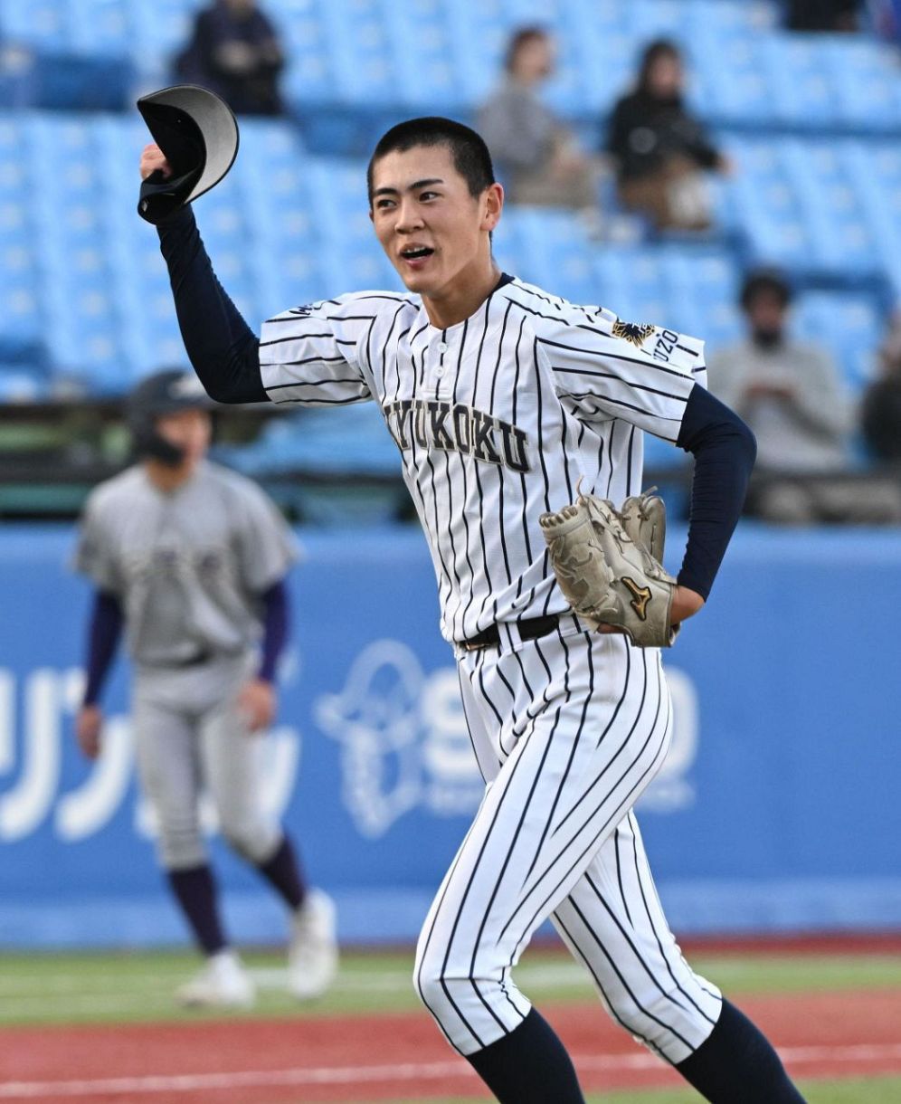 絶対やれると思った」背番号1が好救援＆適時打 大接戦制した九州国際大