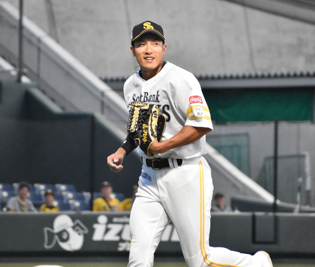 3回でも疲れました」ソフトバンク柳田悠岐が5カ月ぶり守備につく 復帰