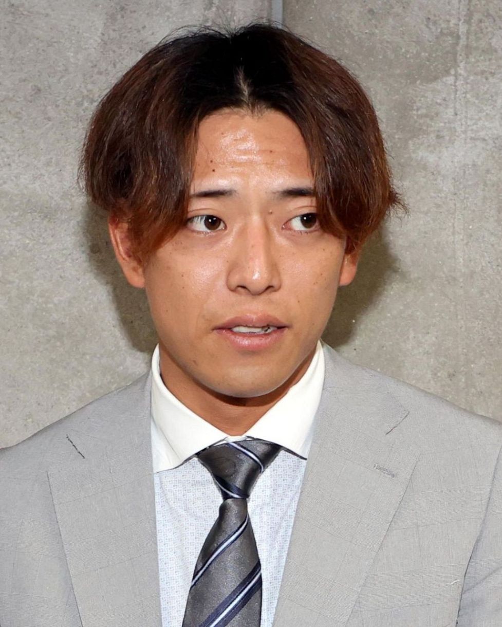 「笑顔が見れて本当に泣きそう」前ソフトバンクの九鬼隆平がDeNA入団会見で〝晴れやかな〟スマイル ファン「表情が柔らかくなった」：「おっ！」で