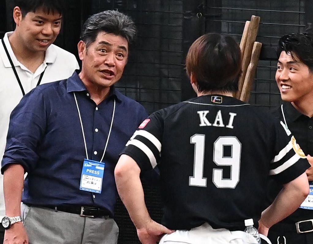 前ソフトバンク監督の工藤公康さんが〝大工〟姿披露 ファン「ホークス