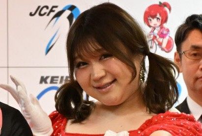 年齢＆性別非公表〟りんごちゃん、成人式ショット公開に反響「えっ