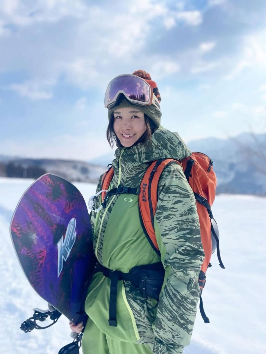 五輪解説で話題！女性スノーボーダー〝TV出演〟姿に「待ってました