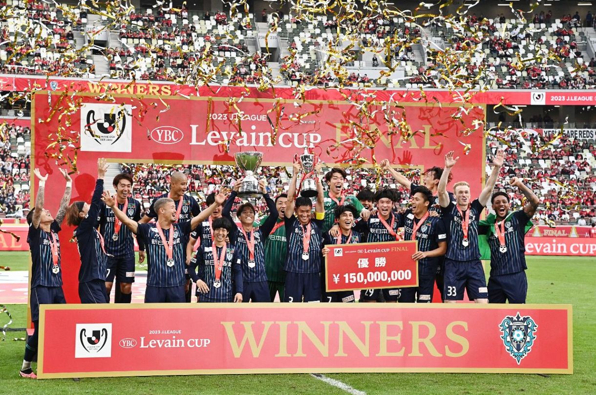 福岡がルヴァン・カップ初優勝 浦和を撃破 経営危機など苦難