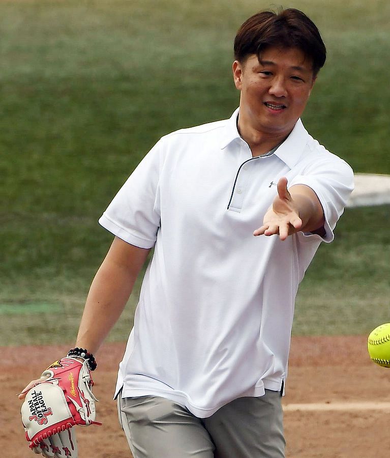岡島秀樹　巨人時代ゲーム実使用アシックススパイク　NPB、MLB 2020061815530381399300.jpg