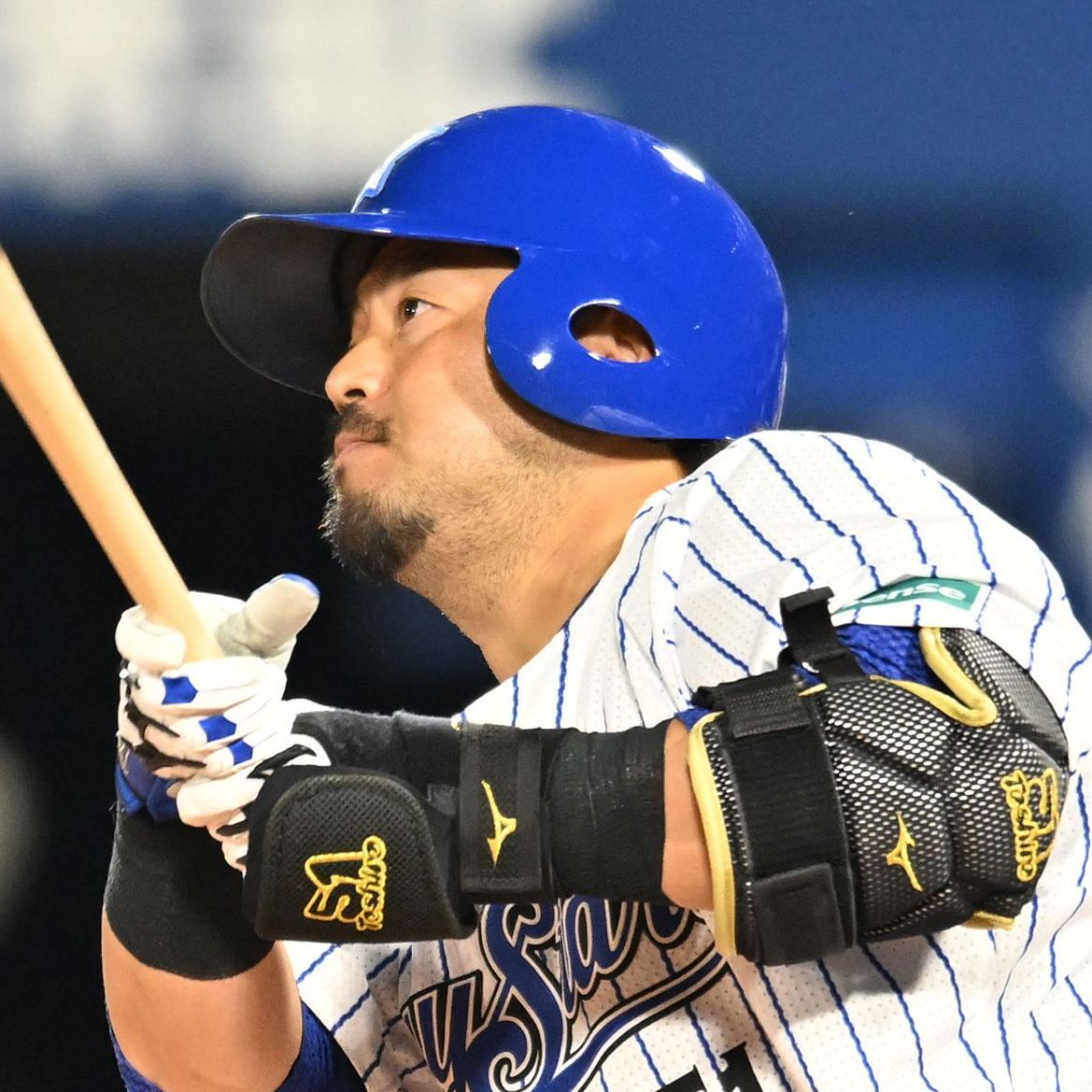 横浜DeNAベイスターズ　宮﨑敏郎選手　2017首位打者記念　BBM直筆サイン 横浜DeNAベイスターズ 宮﨑敏郎選手 2017首位打者記念 BBM直筆