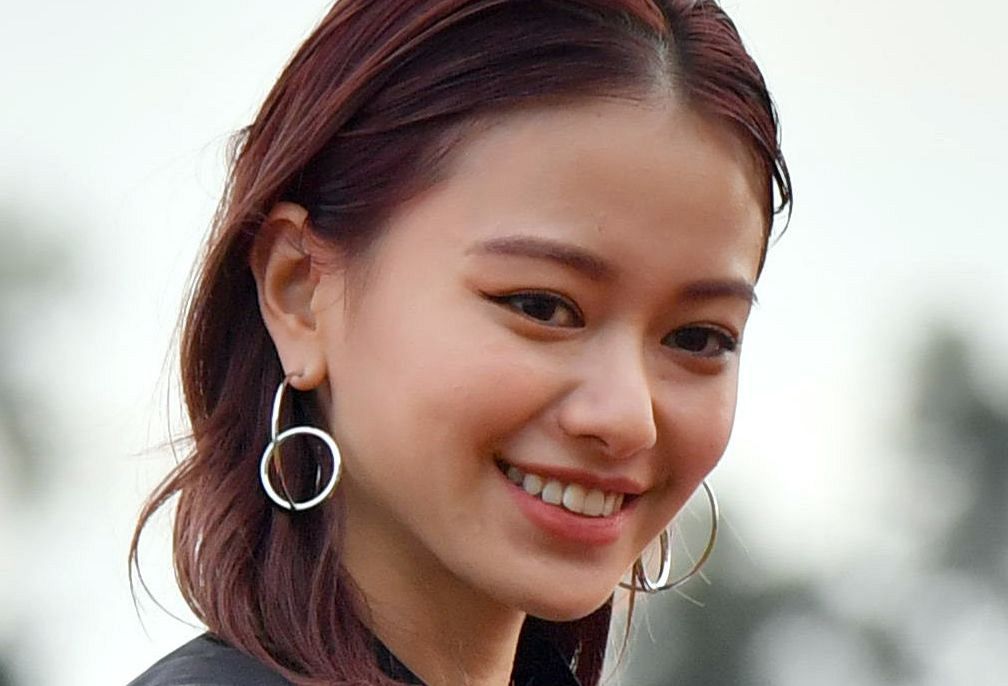 なんか意外」山本舞香が〝週2で会う〟元国民的アイドル…〝プラベ2