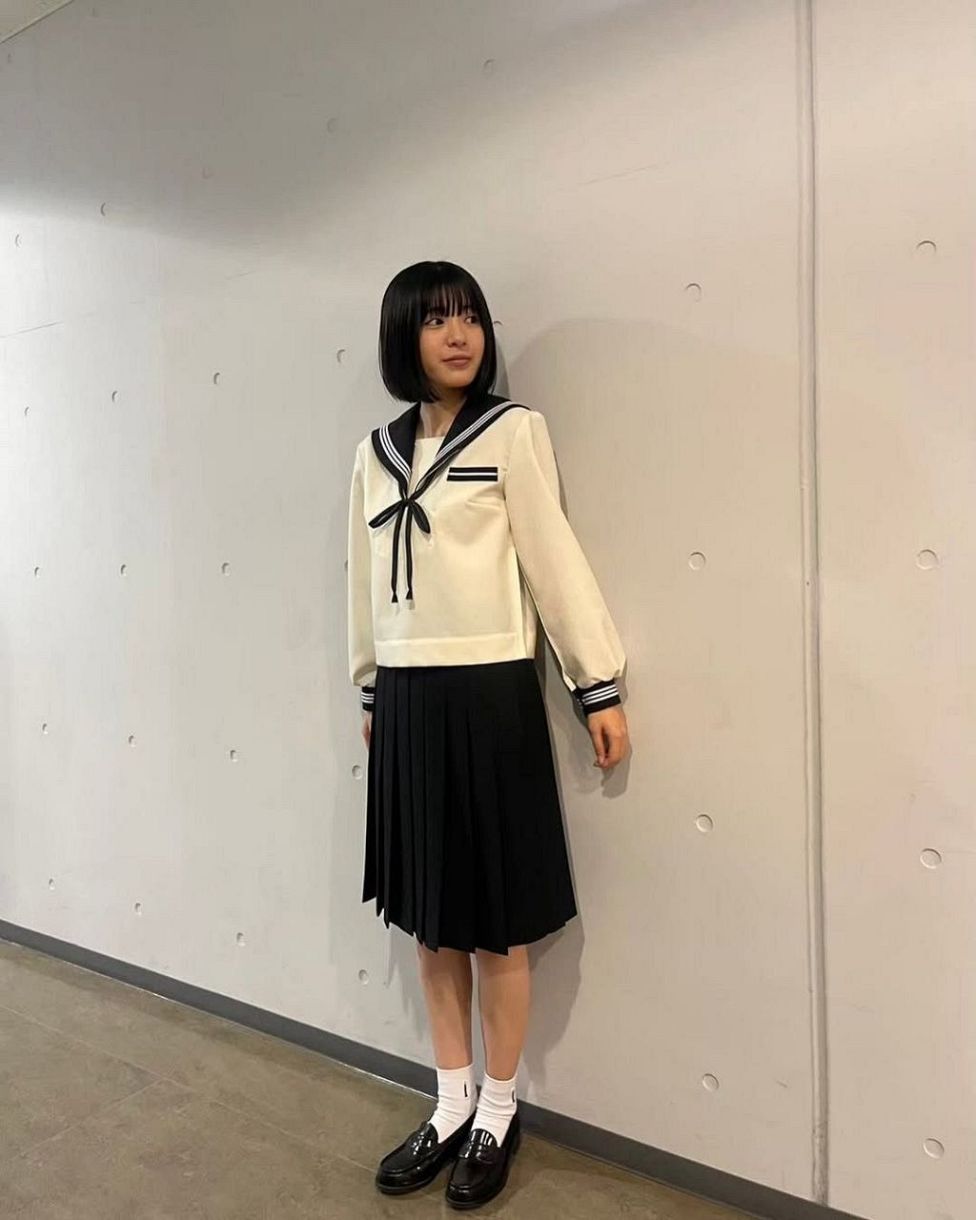 戦隊　ヒロイン リタ様〟貴重なセーラー服！戦隊ヒロインでブレイク23歳女優〝最新ショット〟にファン興奮「マジ素敵な制服姿だ！」「びっくりした」の声：「おっ！」でつながる地元密着のスポーツ応援メディア  西スポWEB OTTO!