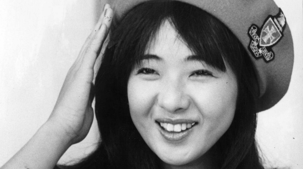 マッチングアプリに登録したら…実物詐欺」美保純〝自画自賛〟写真に 