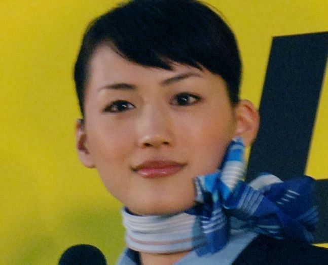 黒い点が2つ見える」綾瀬はるか〝素肌に謎の印〟が…「すごい！珍しい