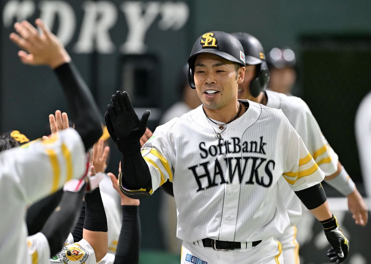 ソフトバンク近藤健介が逆転の13号2ラン ヤクルト山野太一から完璧な一