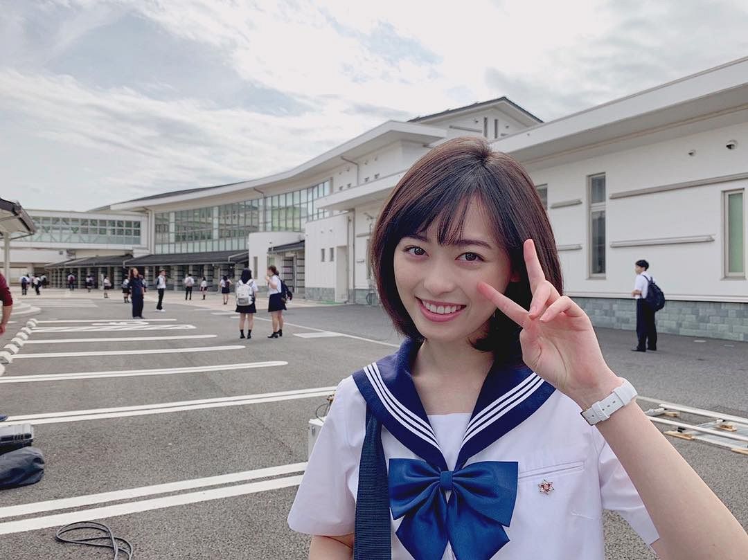 一瞬誰かと…」まいんちゃんから17年…福原遥〝イメージ激変〟ショットに