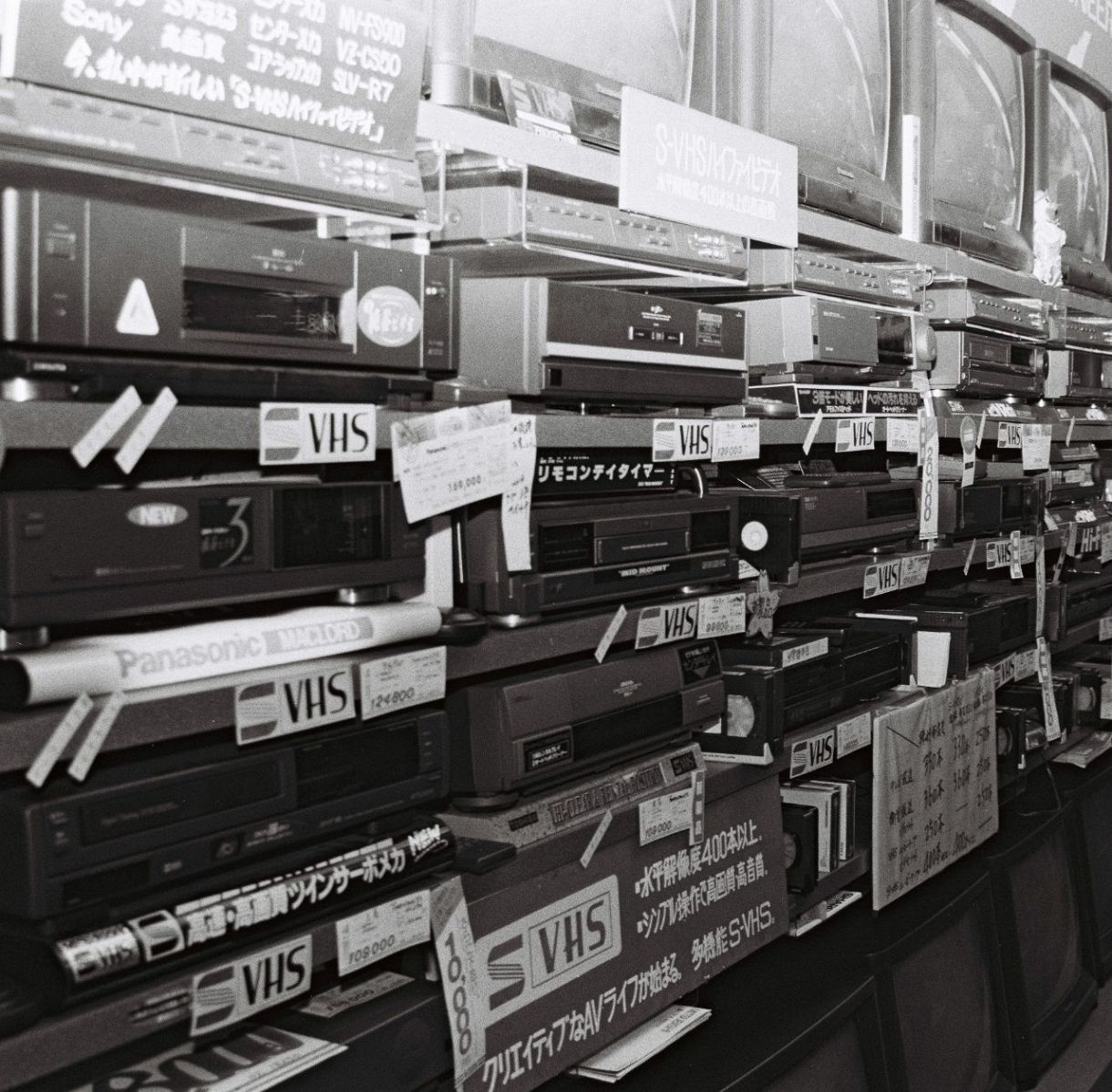 アニメを録画したビデオテープの〝手書きラベル〟が凄いと話題