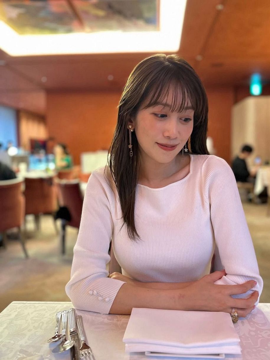 慶応卒の才女…泥まみれ〝ピタピタウエア〟ショットの中川安奈アナに