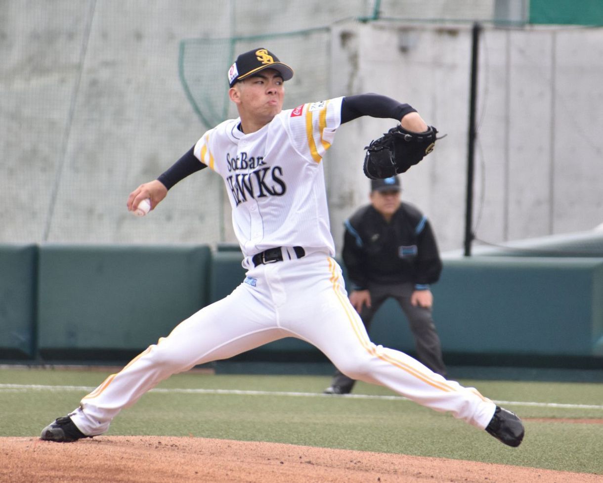 ソフトバンクの2年目、19歳の元ドラ1右腕が〝プロ初先発〟4回途中3