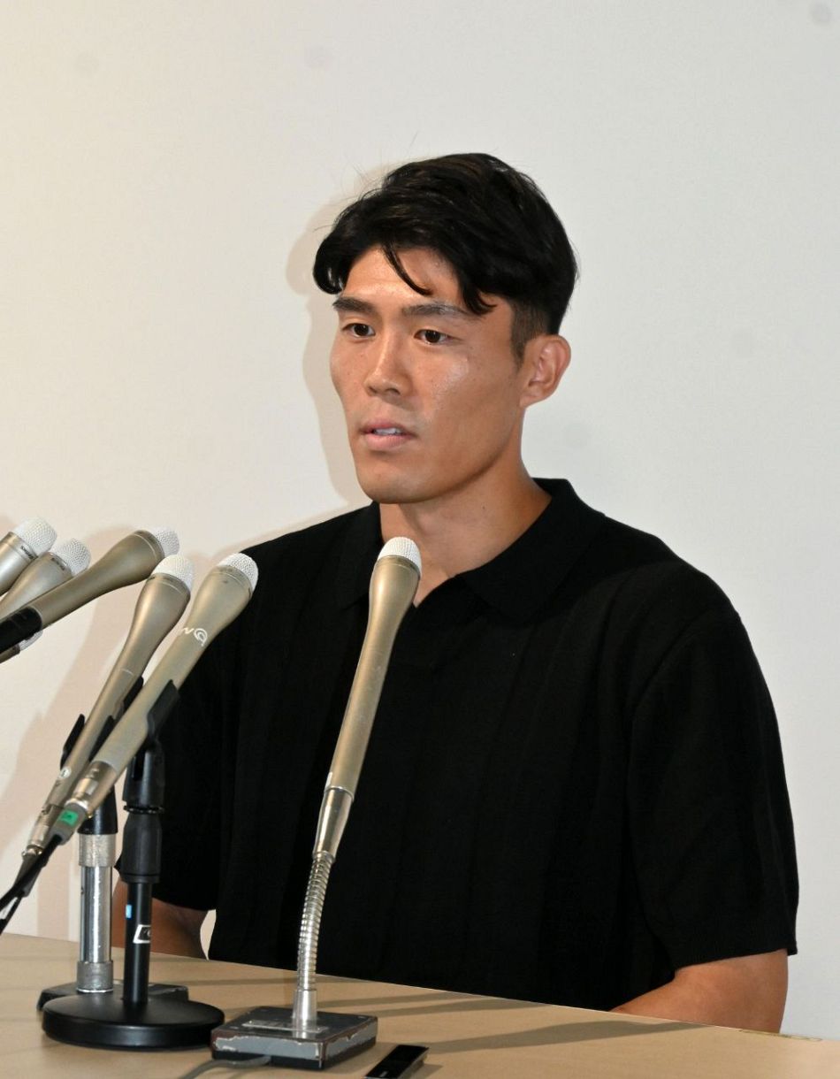 その声のおかげだった」日本代表DF冨安健洋が故郷福岡で〝会見〟 けが