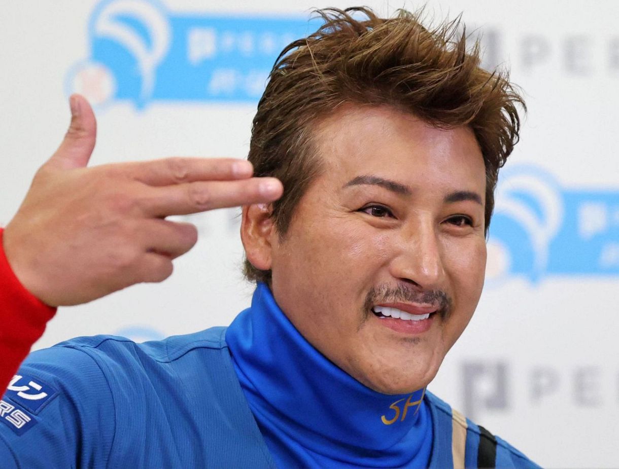 日本ハムの新庄剛志監督｜5連勝中の日本ハム ご機嫌の新庄監督はSNSで 