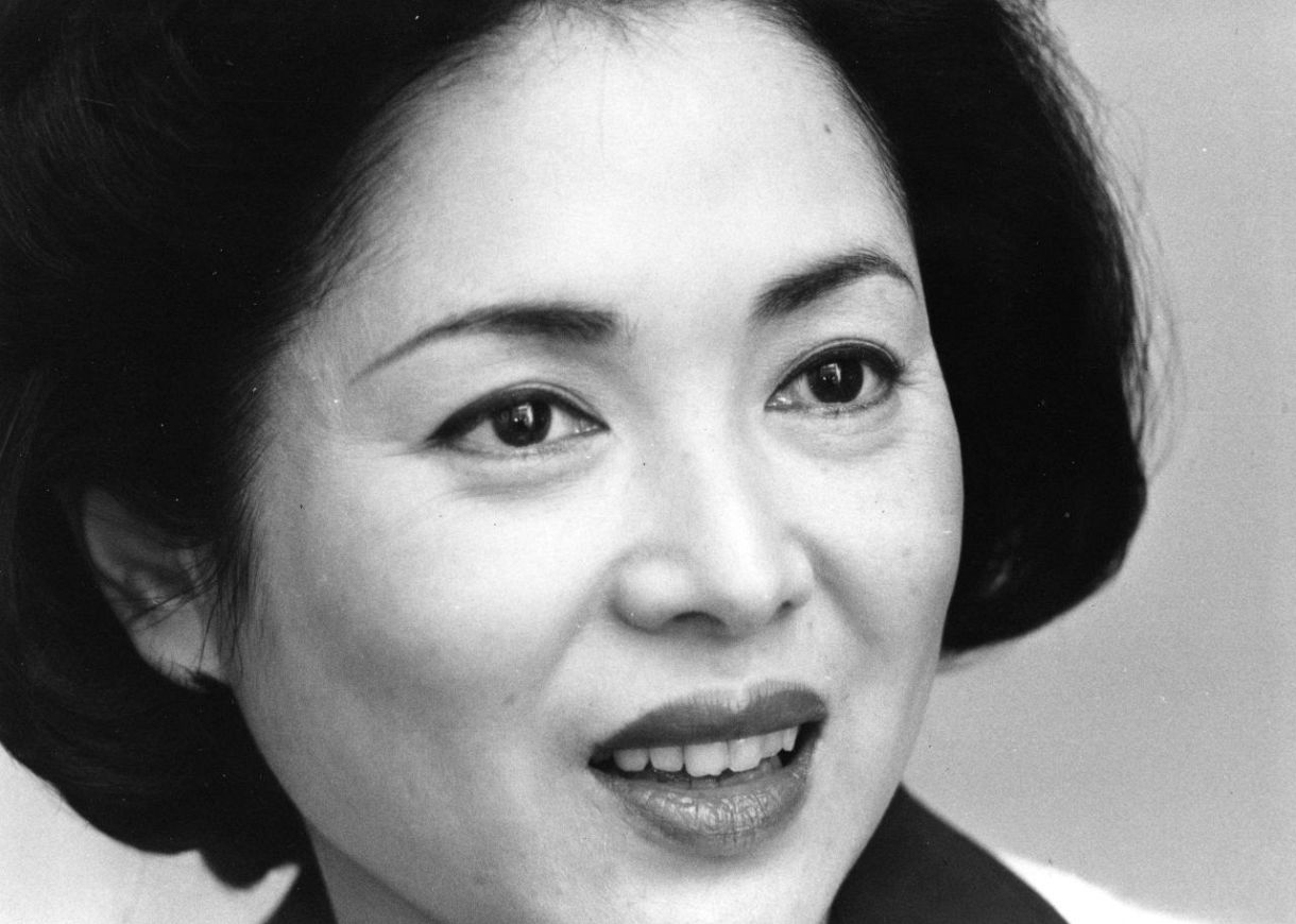 元夫は日本を代表する名優、息子も俳優…86歳大女優の最新ショットに 