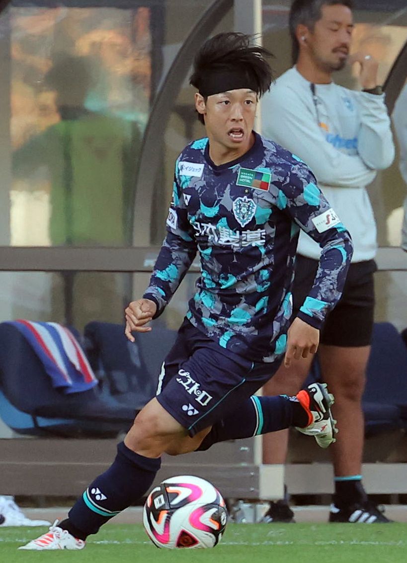 アビスパ福岡 2024ユニフォーム Mサイズ 紺野和也 J1・アビスパ福岡の紺野和也「開幕戦で勝って勢いに乗りたい