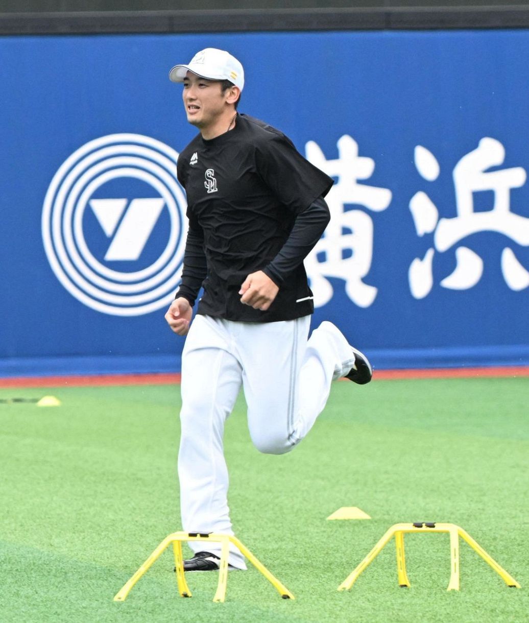 即*読様 緊急補強山本祐大ソフトバンクホークスBell System24 Sof 痛めた手首には何もつけず…責任感が強いソフトバンク山本祐大 チームの