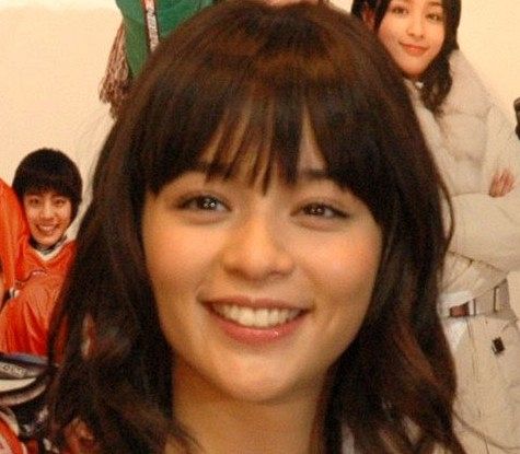 電撃離婚発表から4カ月加藤ローサ〝ウエディング姿〟にネット騒然