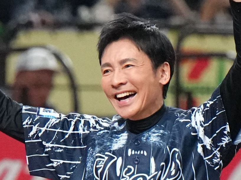 お顔そっくり」70歳郷ひろみ〝最高の親子フォト〟が話題「心が温かく