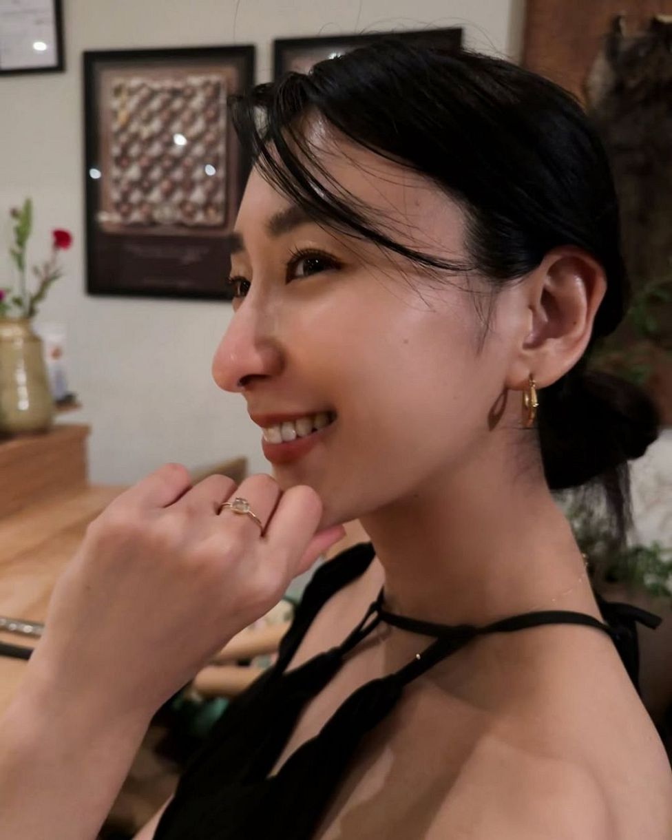 舞姫様〟のドレスショットに「宮殿のお姫様みたい」「美しすぎる女神様  