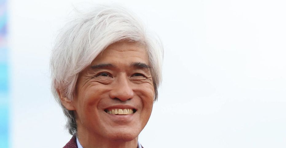 65歳誕生日、佐藤浩市を祝う豪華5ショットが話題「スゴイショットです