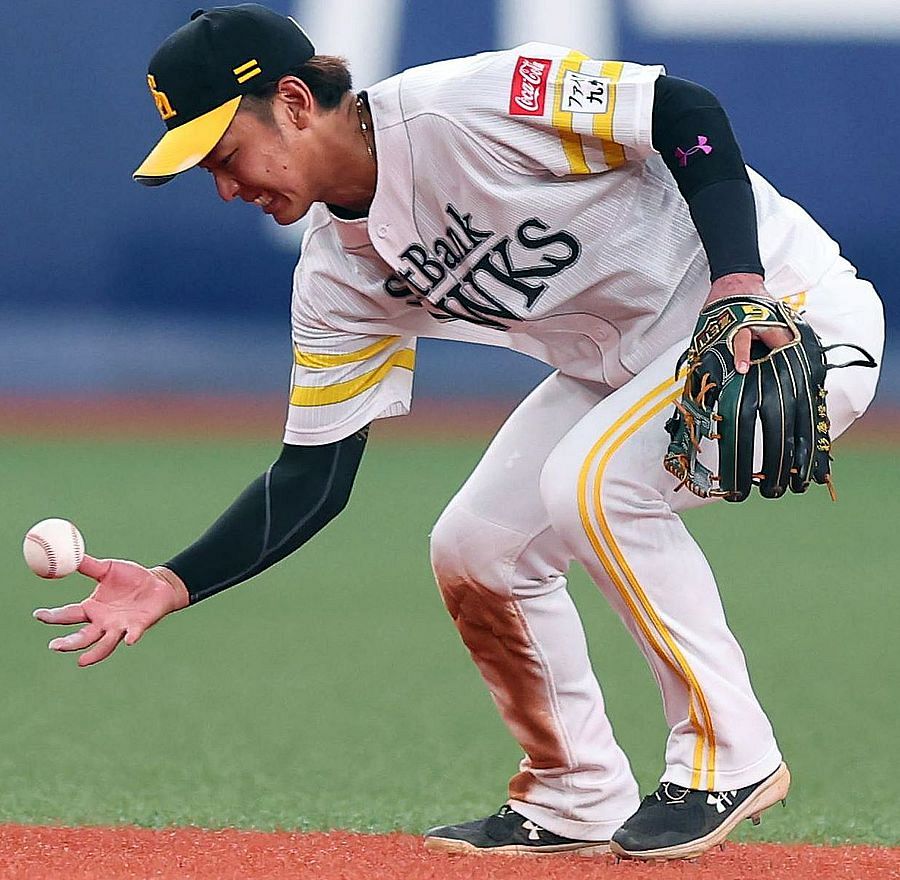 ソフトバンク　今宮 動画】「明豊今宮ナイス〜！」ソフトバンク今宮健太が反撃5号2