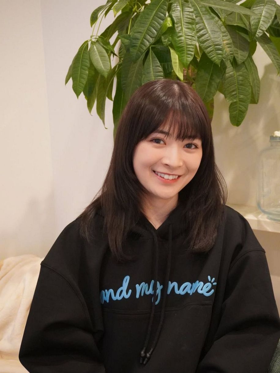 レモンがぶり！「どう飲むのが正解？笑」〝お酒好き〟あまちゃん女優