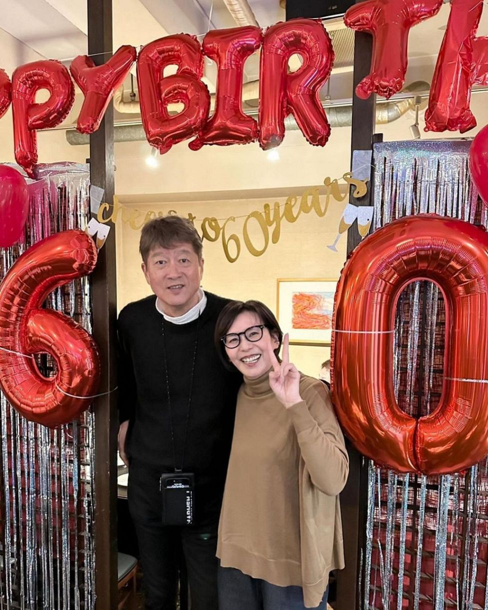 陣内久美子 岩崎恭子さんや田中雅美さん、小椋久美子さん…バドミントン陣内貴美子さん還暦祝いに友人集結！  夫の金石昭人さんサプライズ企画に「なんて幸せな人間なんだろう」：「おっ！」でつながる地元密着のスポーツ応援メディア 西スポWEB OTTO!