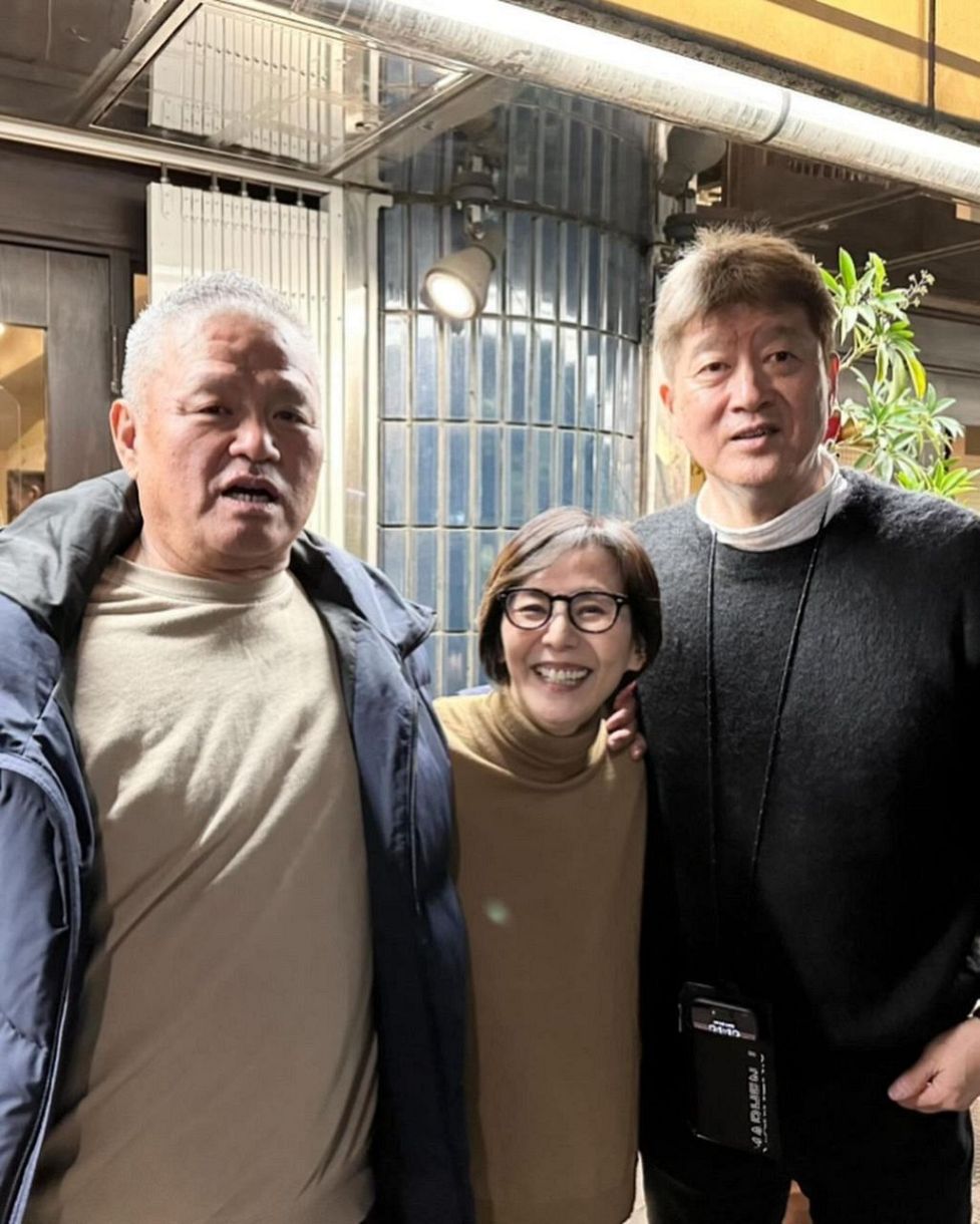 陣内久美子 岩崎恭子さんや田中雅美さん、小椋久美子さん…バドミントン陣内貴美子さん還暦祝いに友人集結！  夫の金石昭人さんサプライズ企画に「なんて幸せな人間なんだろう」：「おっ！」でつながる地元密着のスポーツ応援メディア 西スポWEB OTTO!